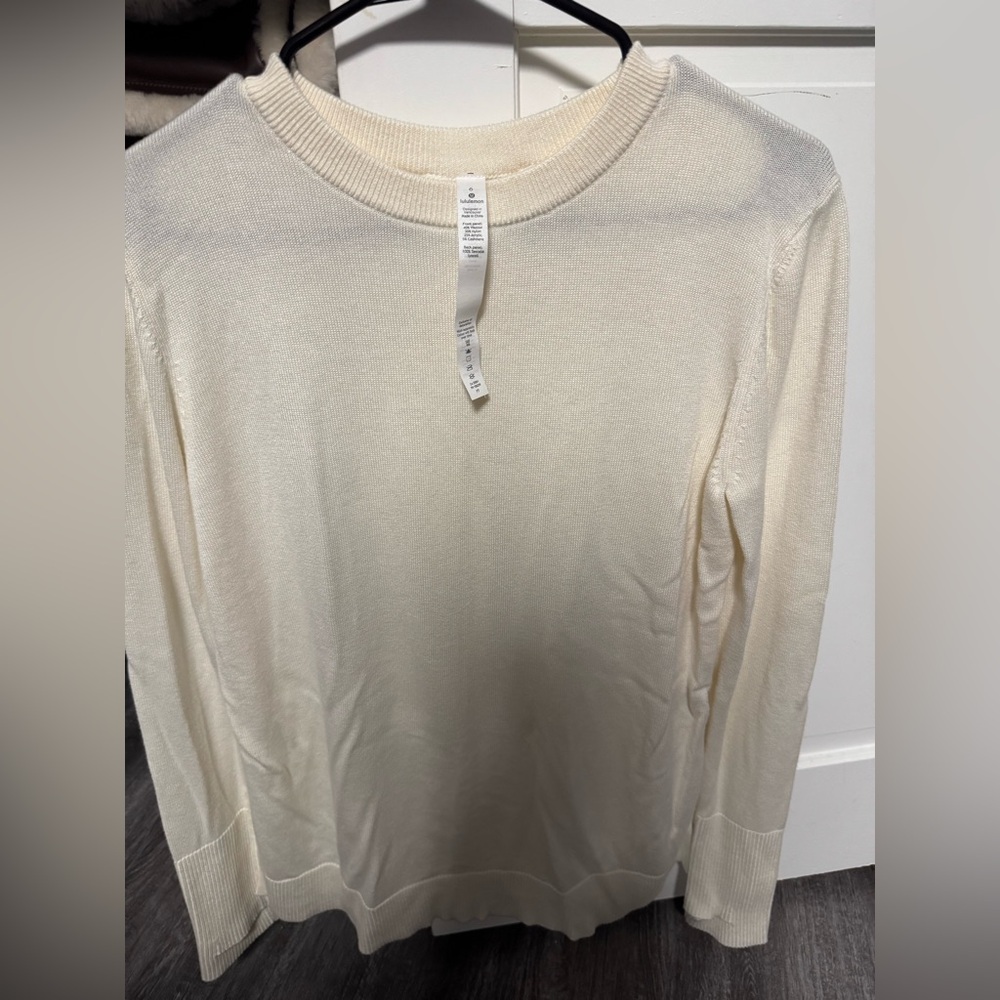 Lululemon Long Sleeve Sweater